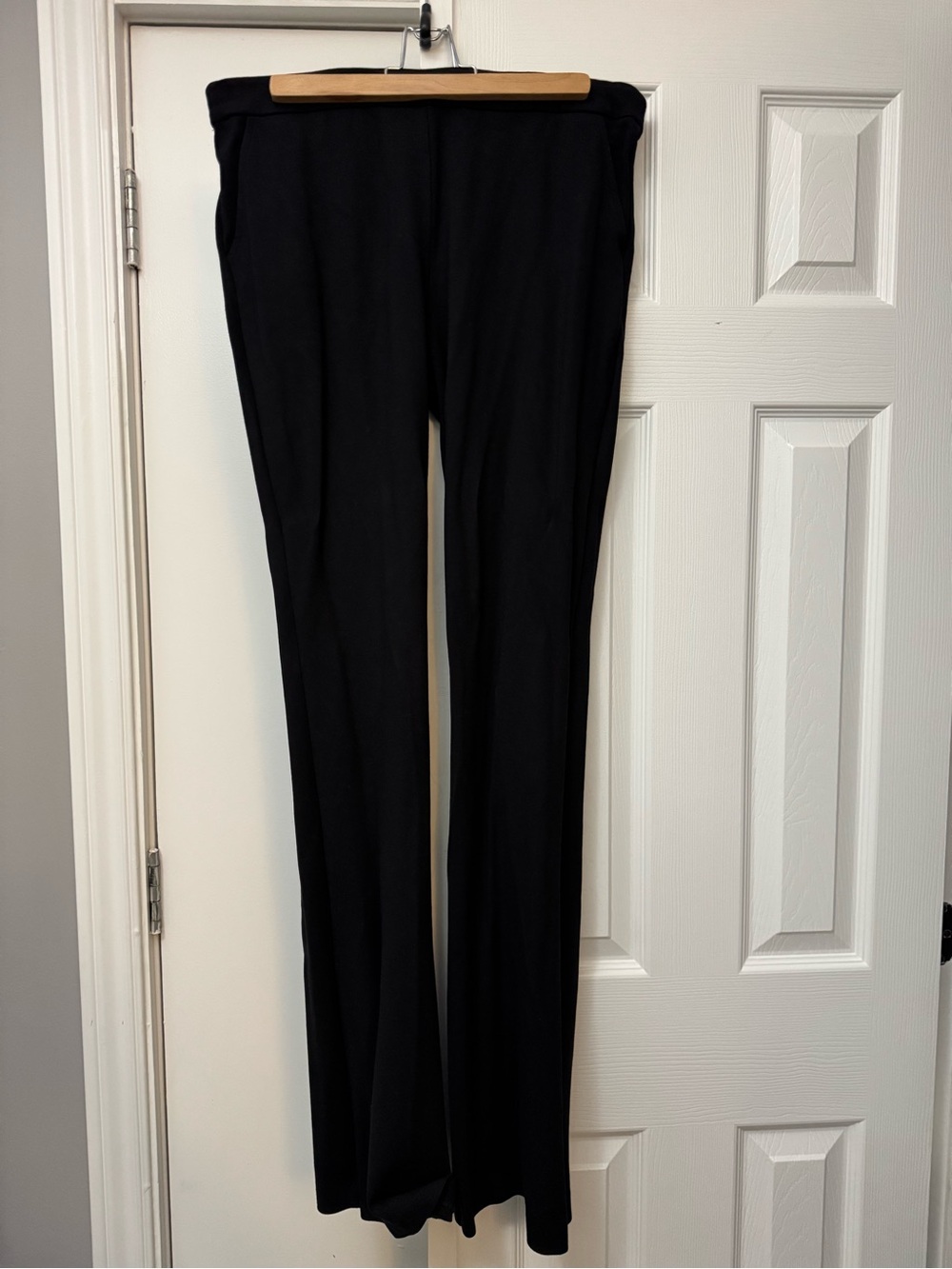 Women's Black Pull-On Straight Trousers